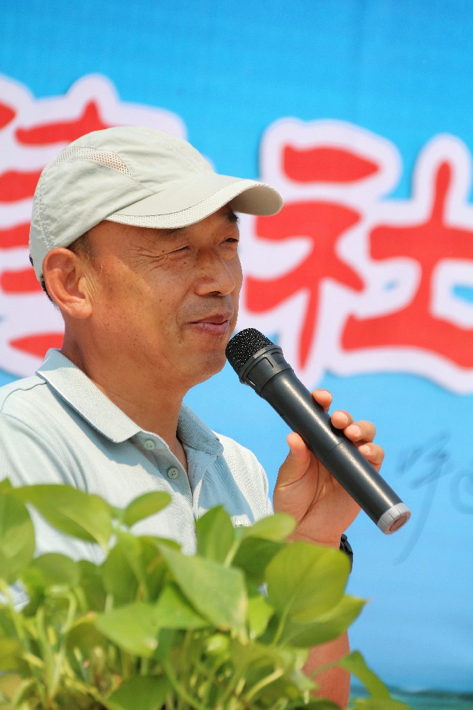 悒邑春泥（中）  作者 刘成爱